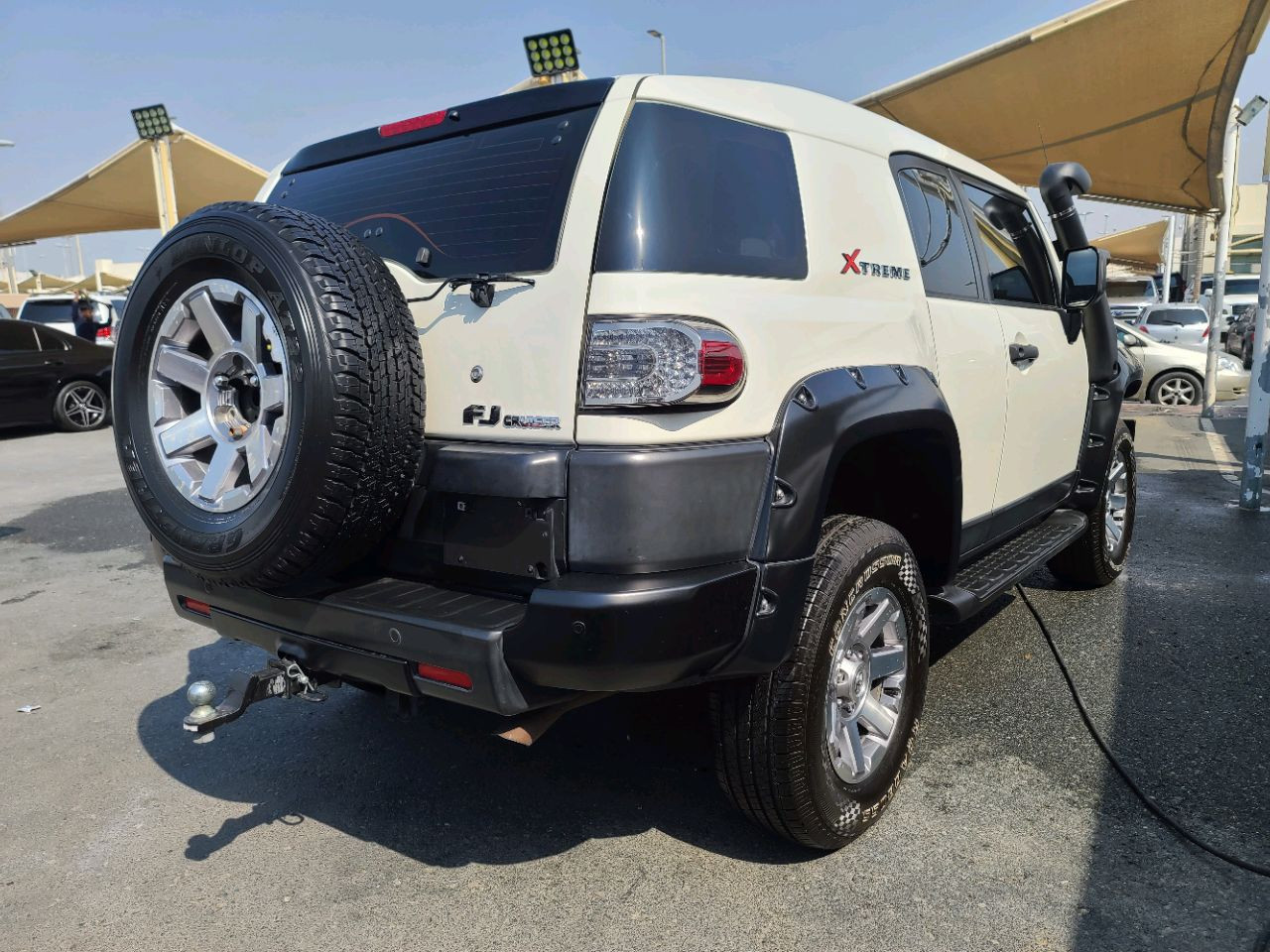 Toyota FJ Cruiser - Image 9