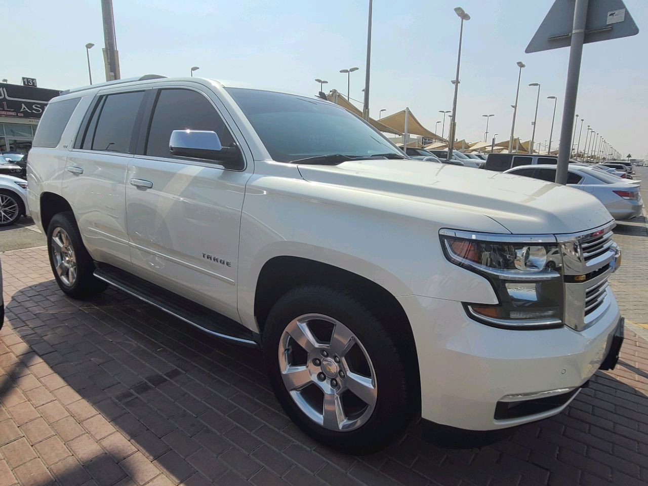 Chevrolet Tahoe - Image 8