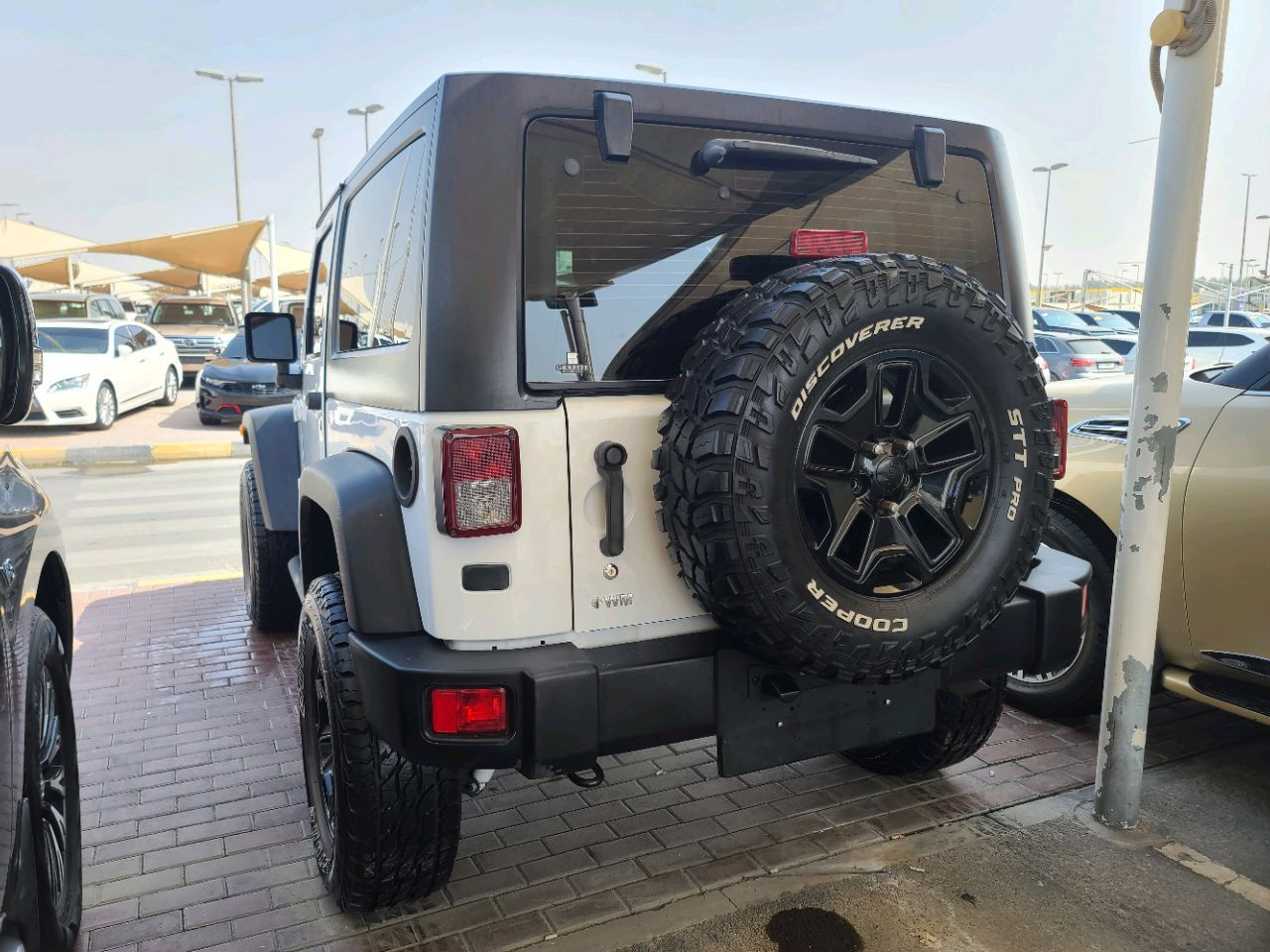 Jeep Wrangler - Image 9