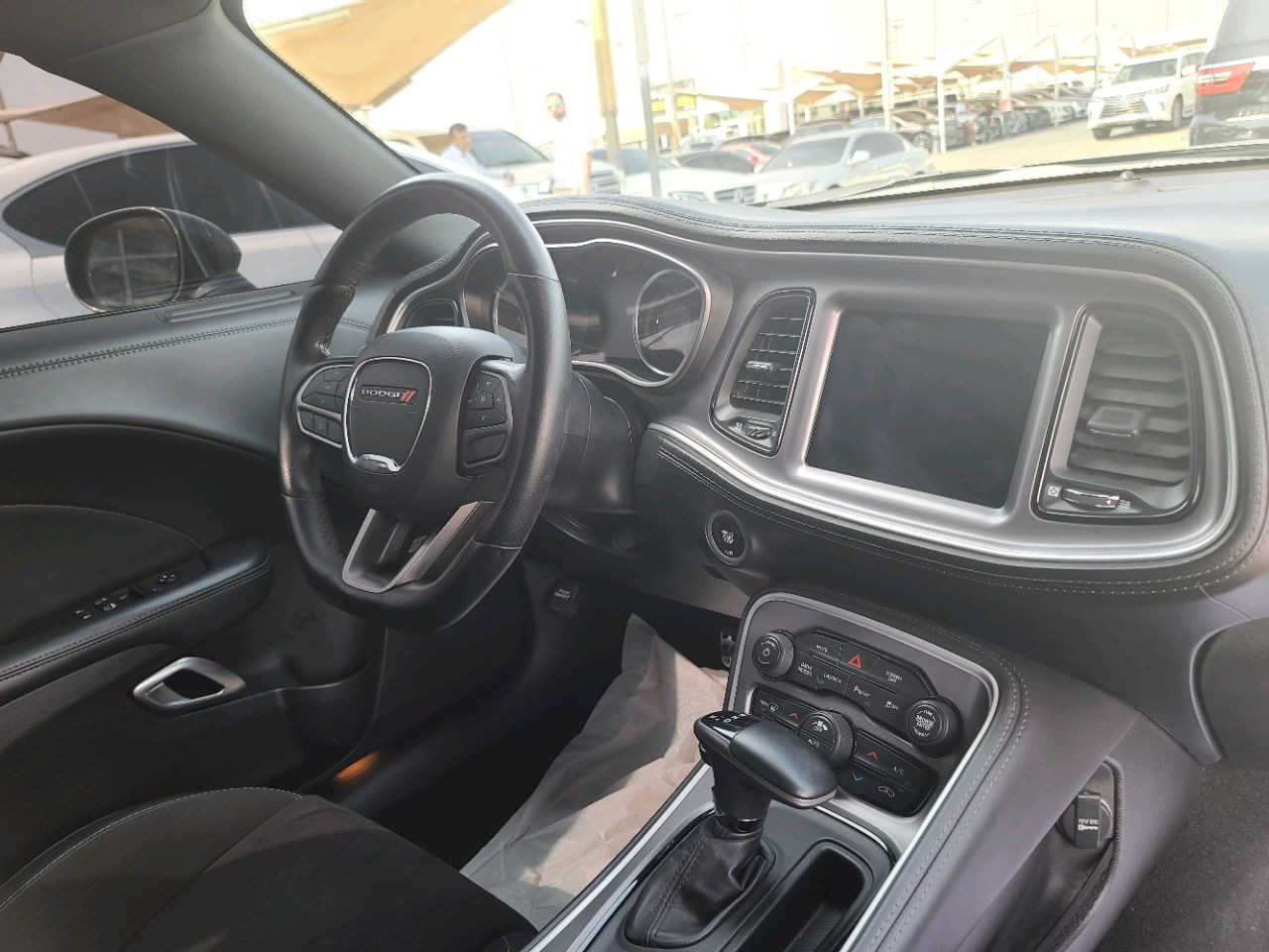 Dodge Challenger - Image 7