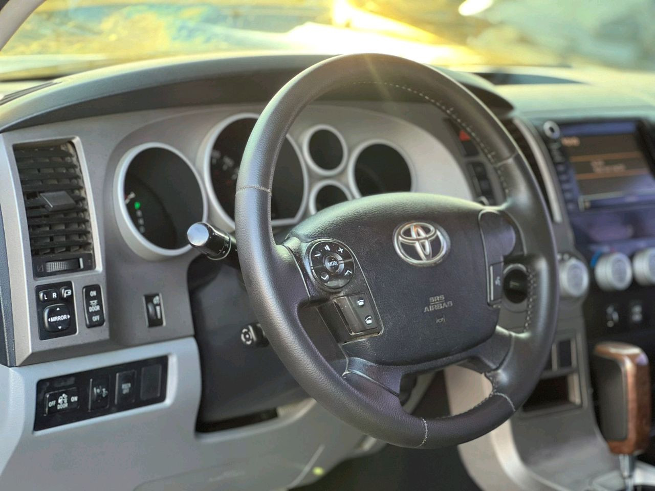 Toyota Tundra - Image 6