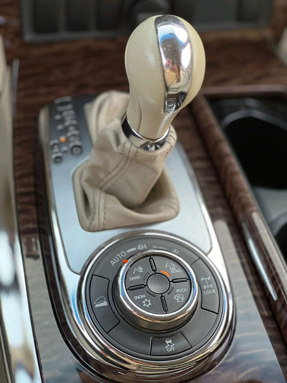 Nissan Patrol - Image 4