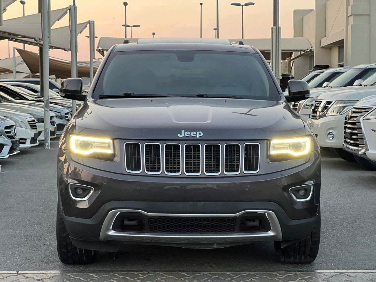 Jeep Grand Cherokee - Image 3