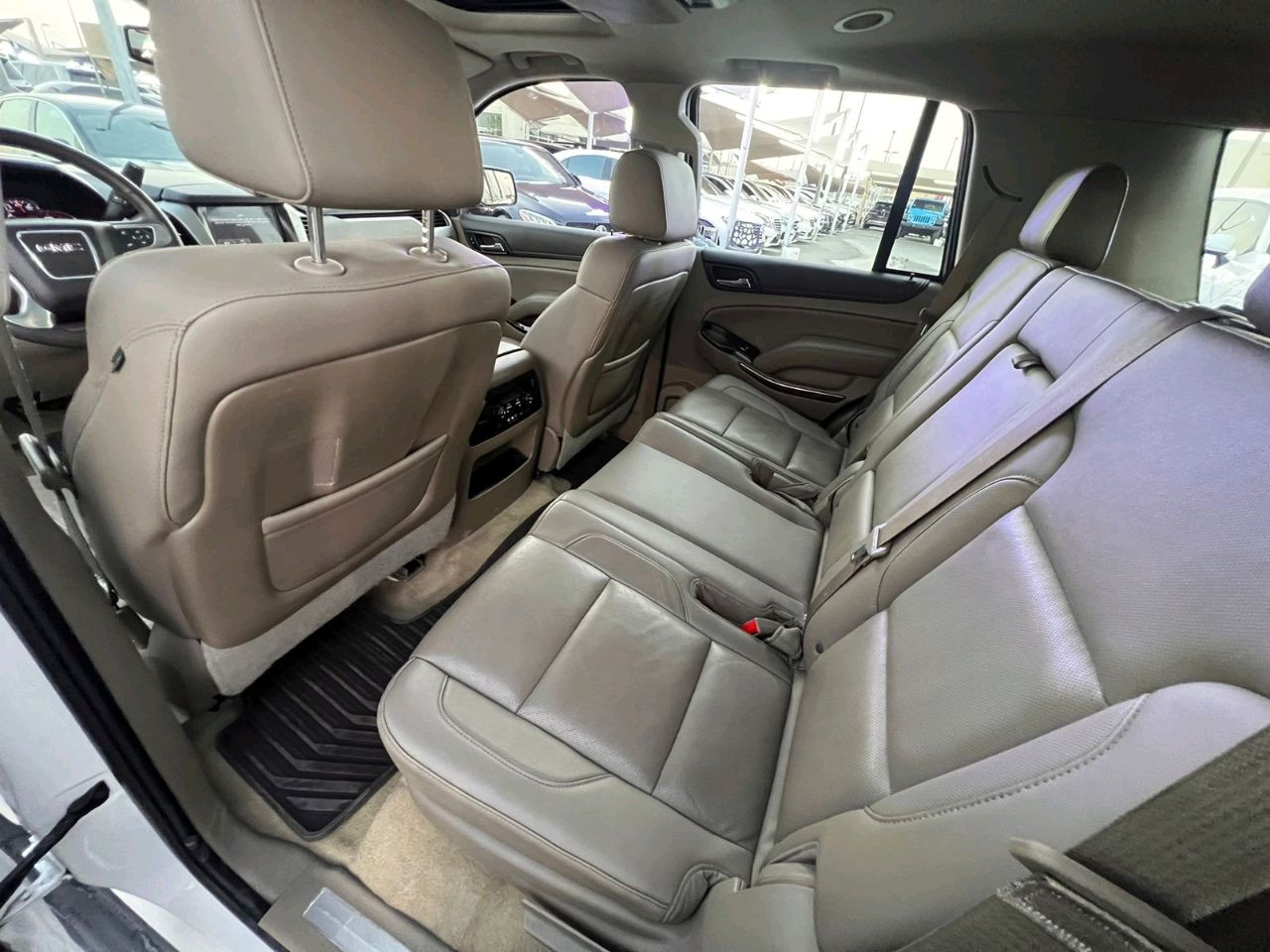 GMC Yukon - Image 5