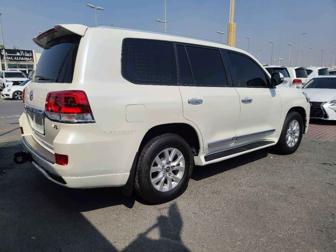 Toyota Land Cruiser - Image 10