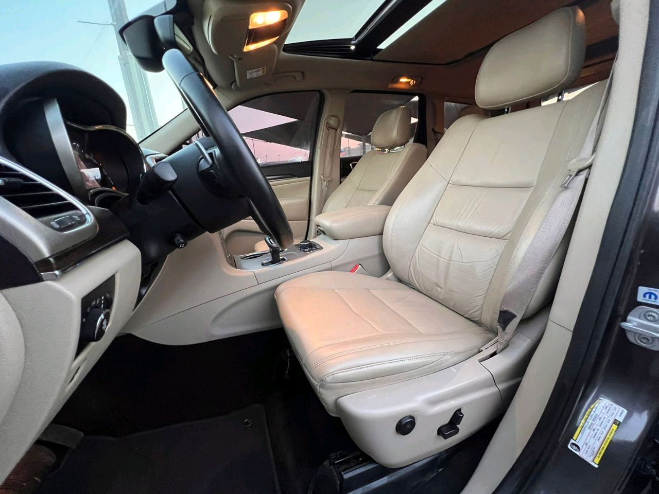 Jeep Grand Cherokee - Image 5