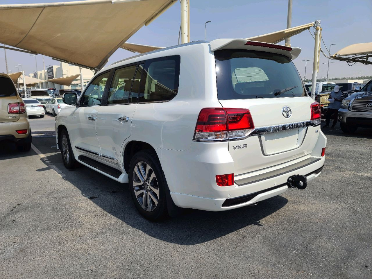 Toyota Land Cruiser - Image 6