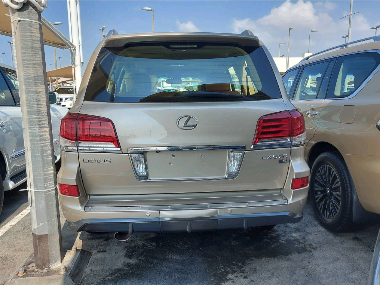 Lexus LX-Series - Image 4