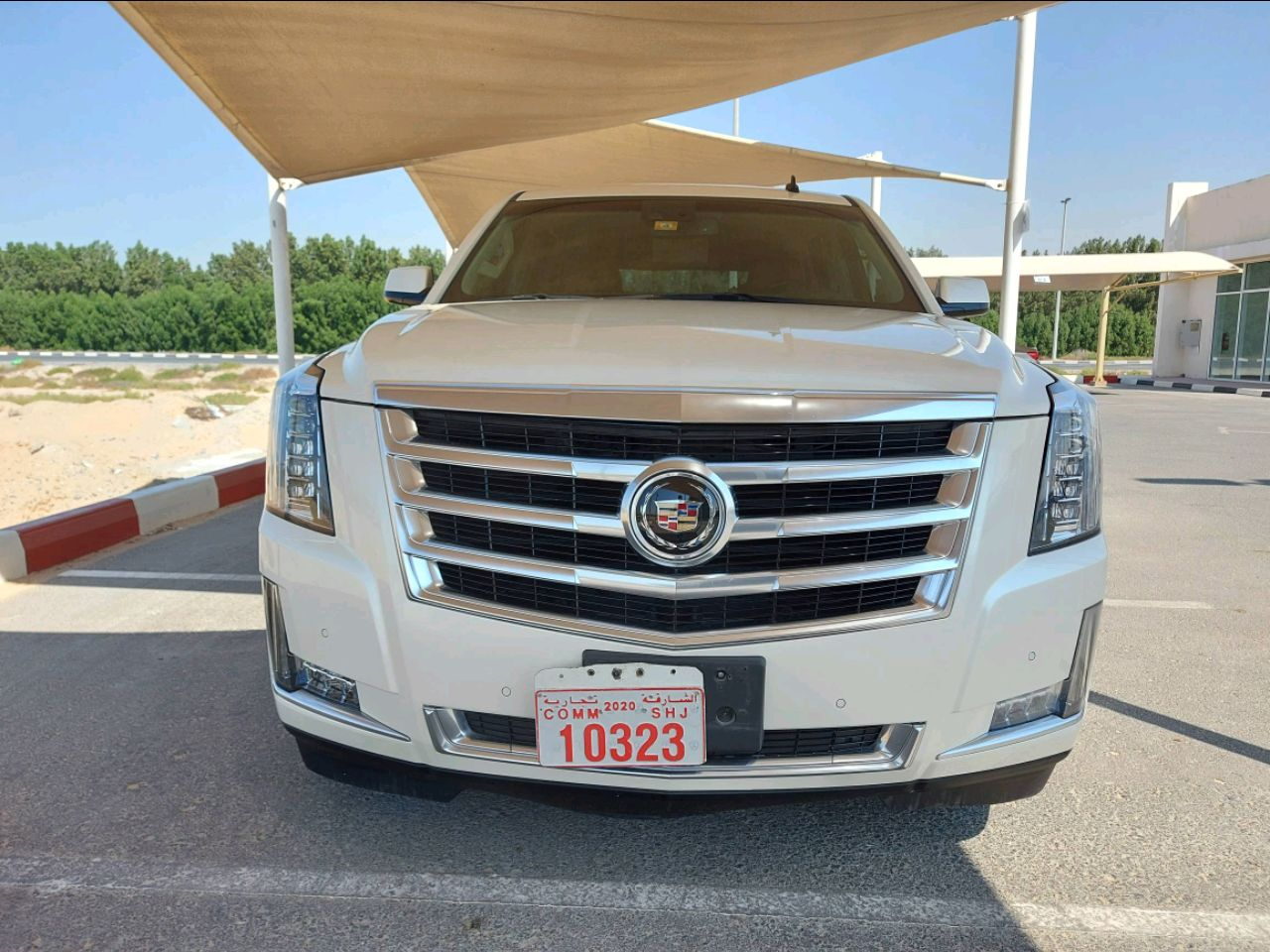 Cadillac Escalade - Image 3