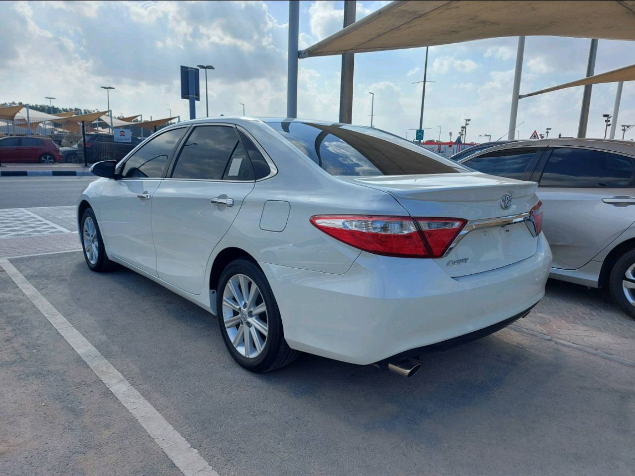 Toyota Camry - Image 5