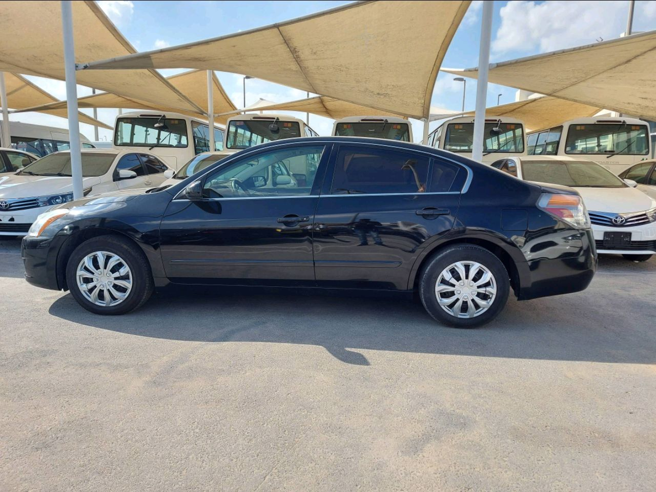 Nissan Altima - Image 6