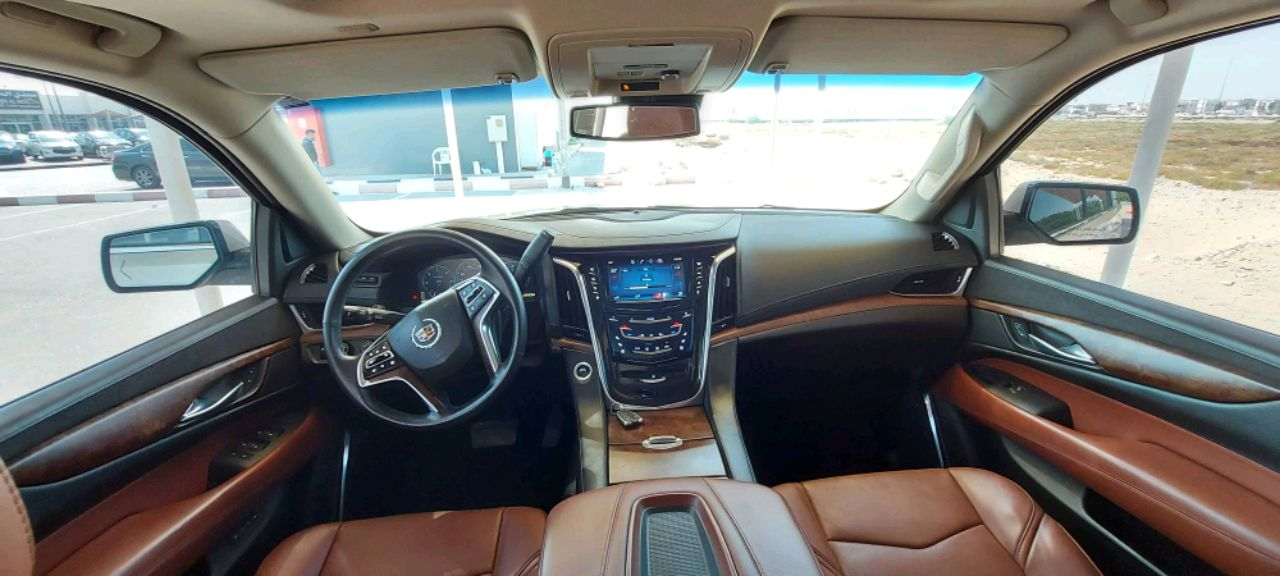 Cadillac Escalade - Image 6