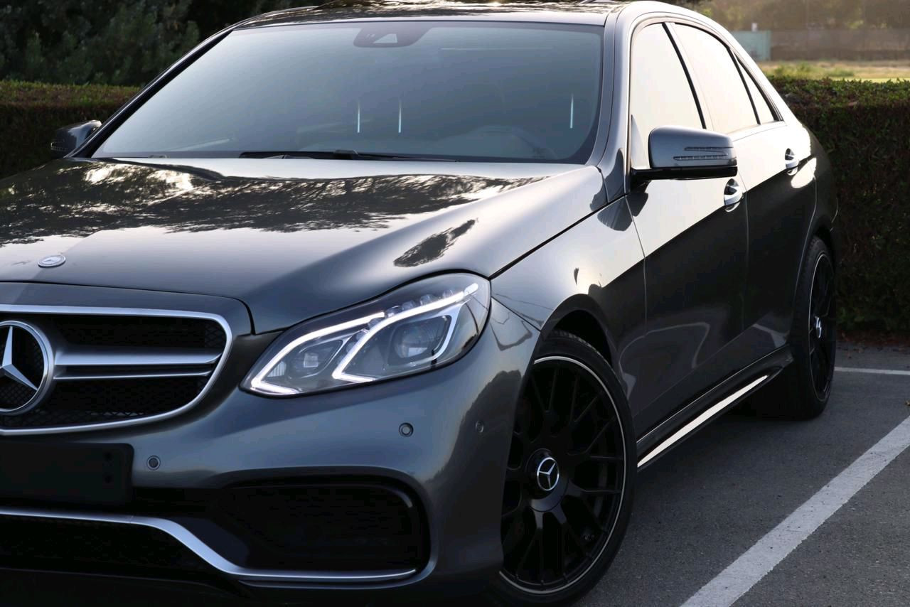 Mercedes Benz E-Class - Image 11