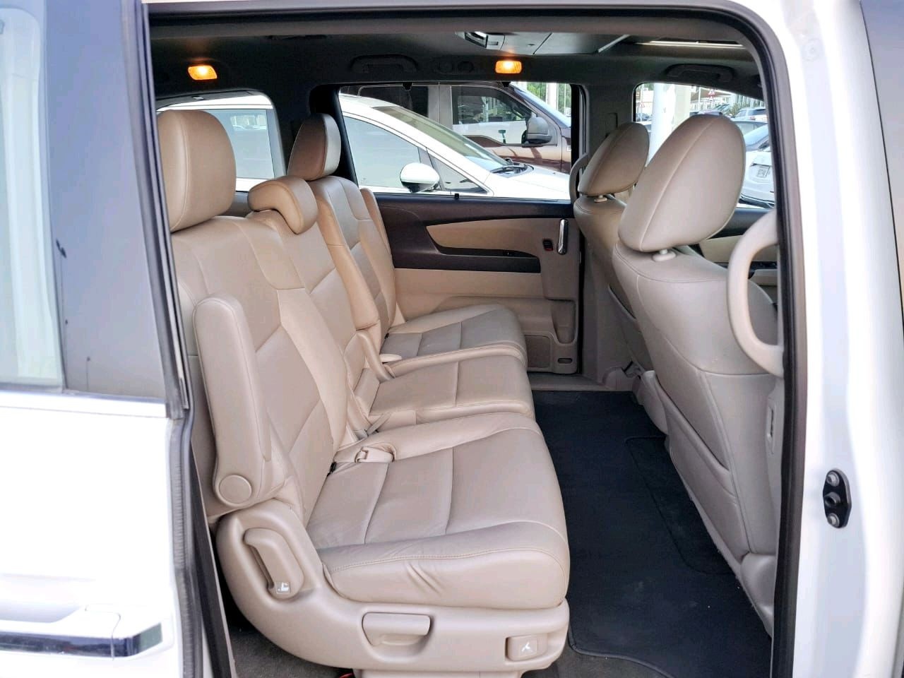Honda Odyssey - Image 10