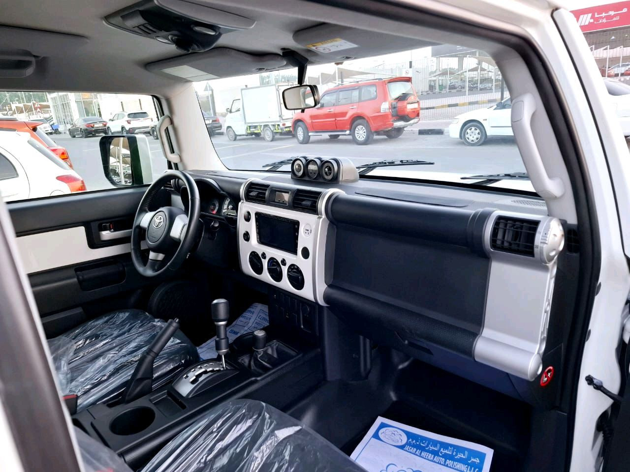 Toyota FJ Cruiser - Image 8