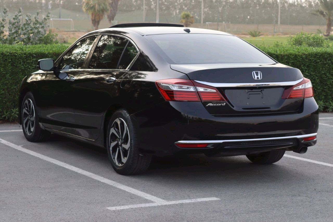 Honda Accord - Image 8