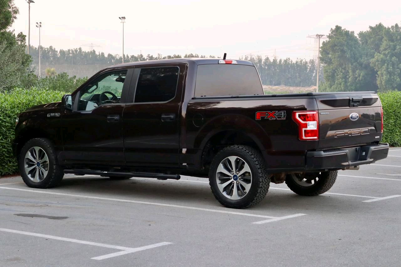 Ford F-Series Pickup - Image 4