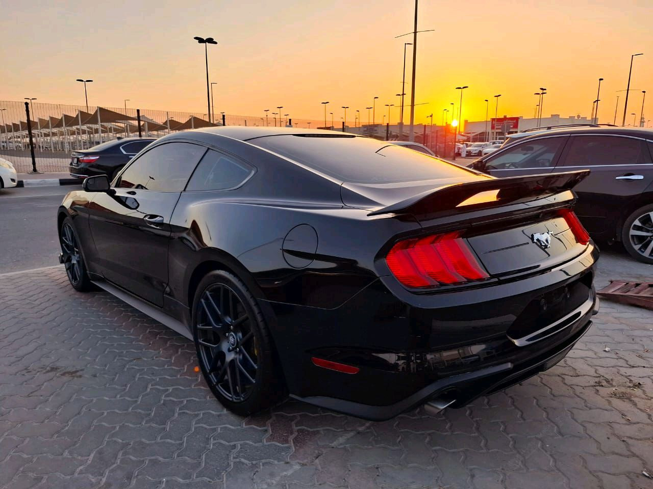 Ford Mustang - Image 6