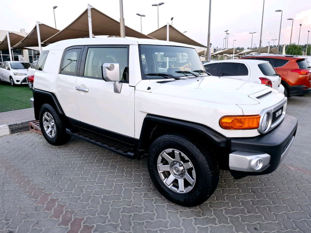 Toyota FJ Cruiser - Image 10