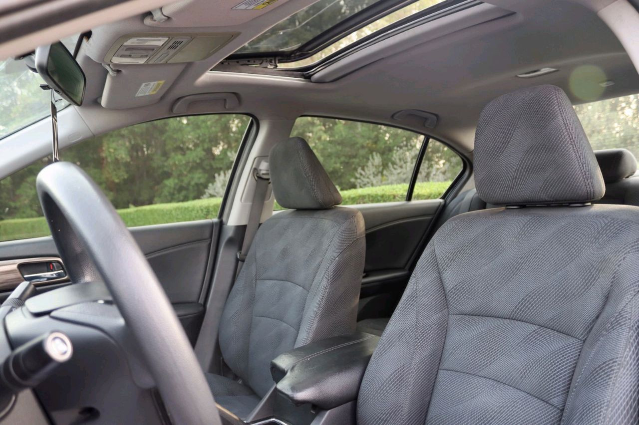 Honda Accord - Image 10