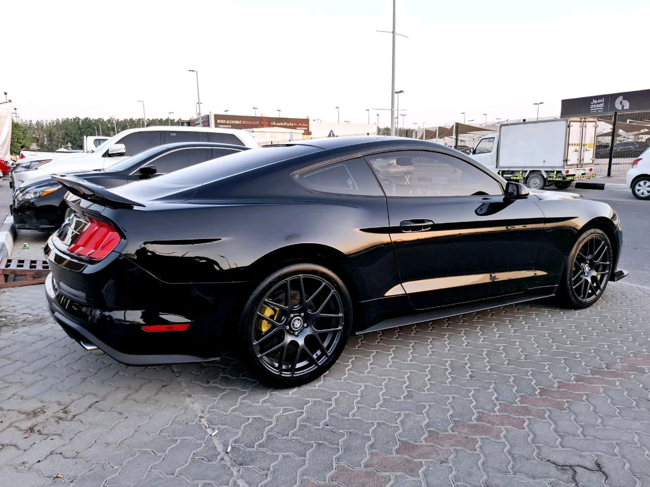Ford Mustang - Image 9