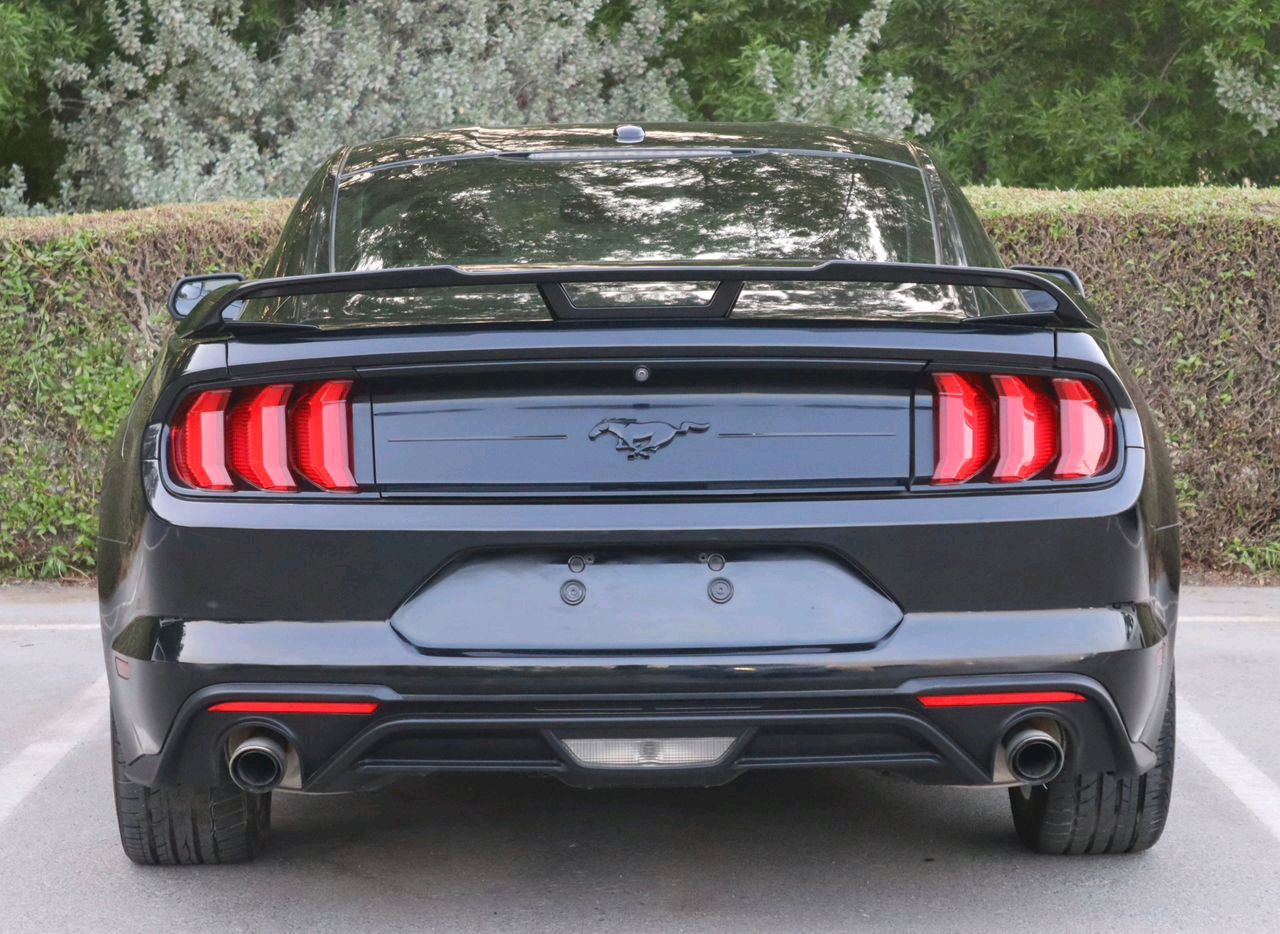 Ford Mustang - Image 3