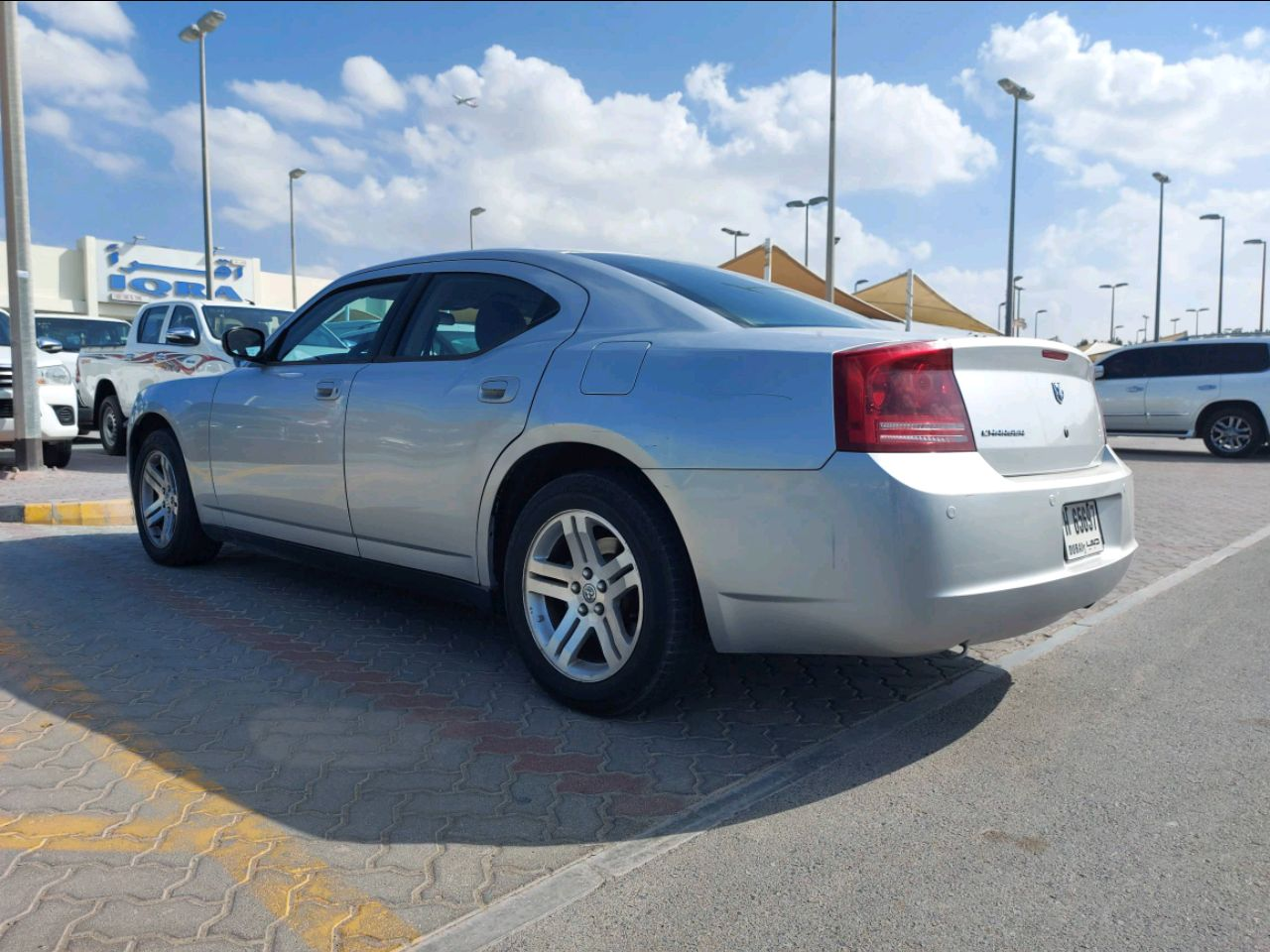 Dodge Charger - Image 5