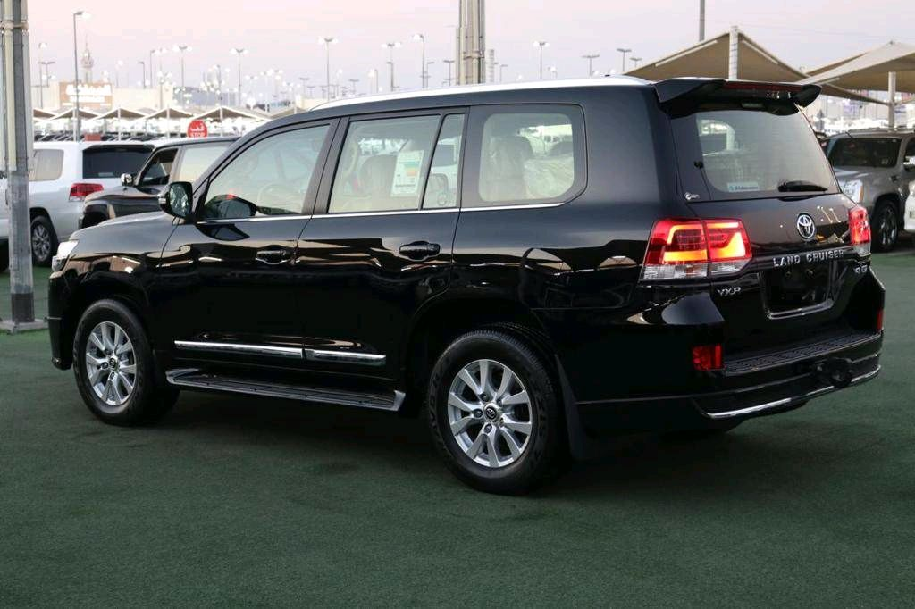 Toyota Land Cruiser - Image 5