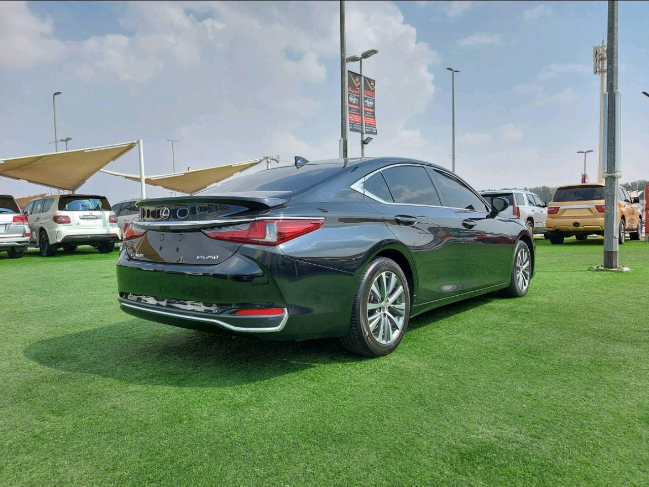 Lexus ES-Series - Image 3