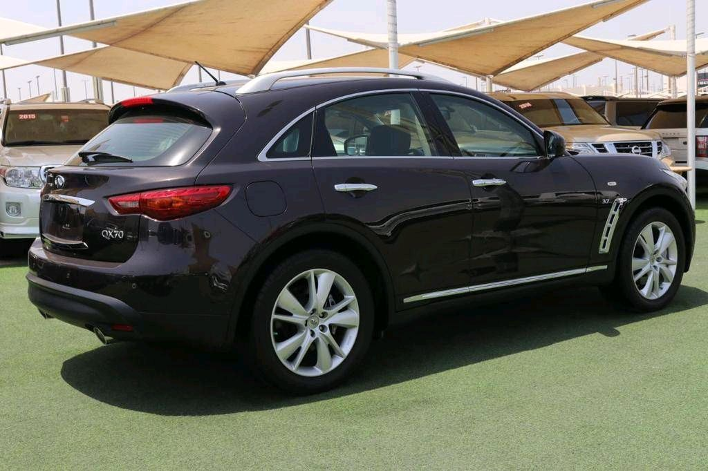 Infiniti QX70 - Image 6