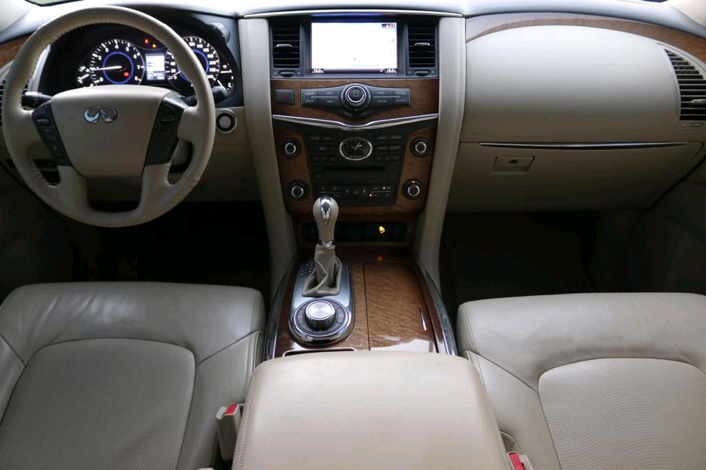 Infiniti QX56 - Image 7