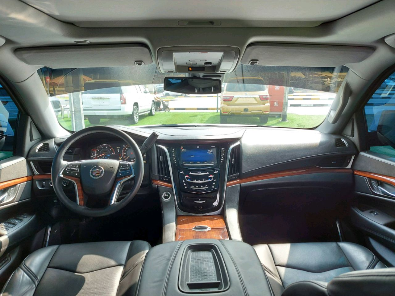 Cadillac Escalade - Image 6