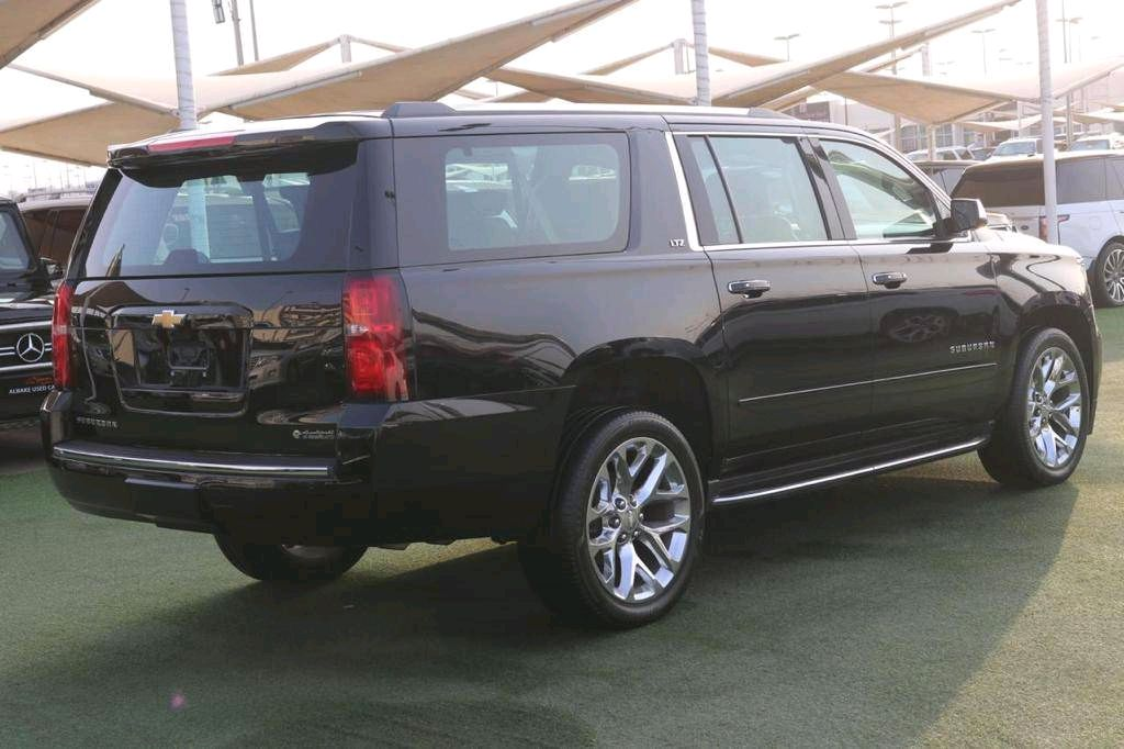 Chevrolet Suburban - Image 6