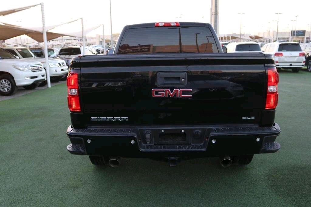 GMC Sierra - Image 4