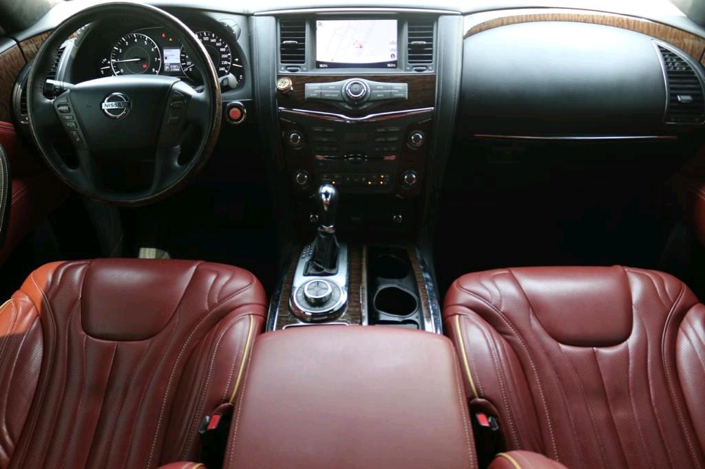 Nissan Titan - Image 7