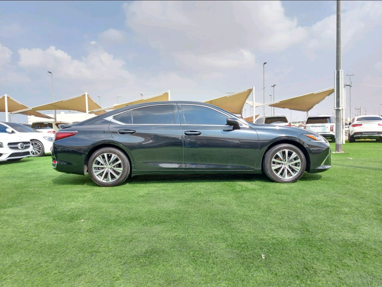 Lexus ES-Series - Image 5