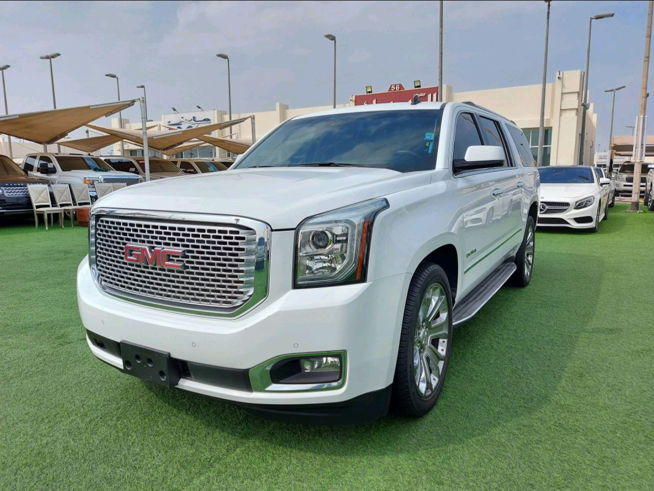 GMC Yukon - Image 2