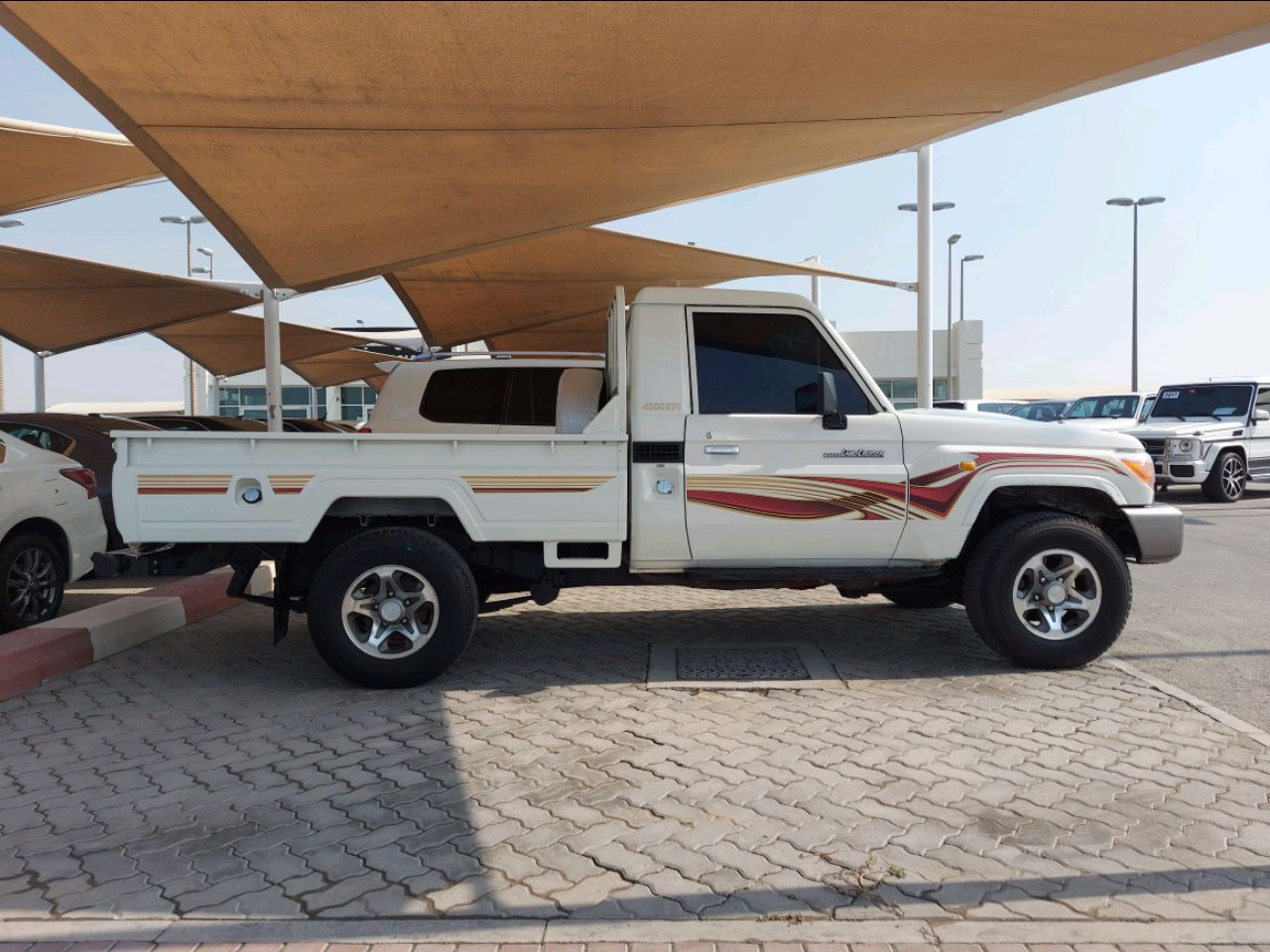 Toyota Land Cruiser - Image 5