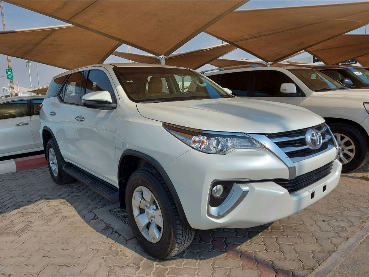 Toyota Fortuner - Image 2