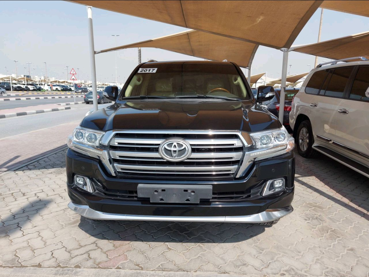 Toyota Land Cruiser - Image 4