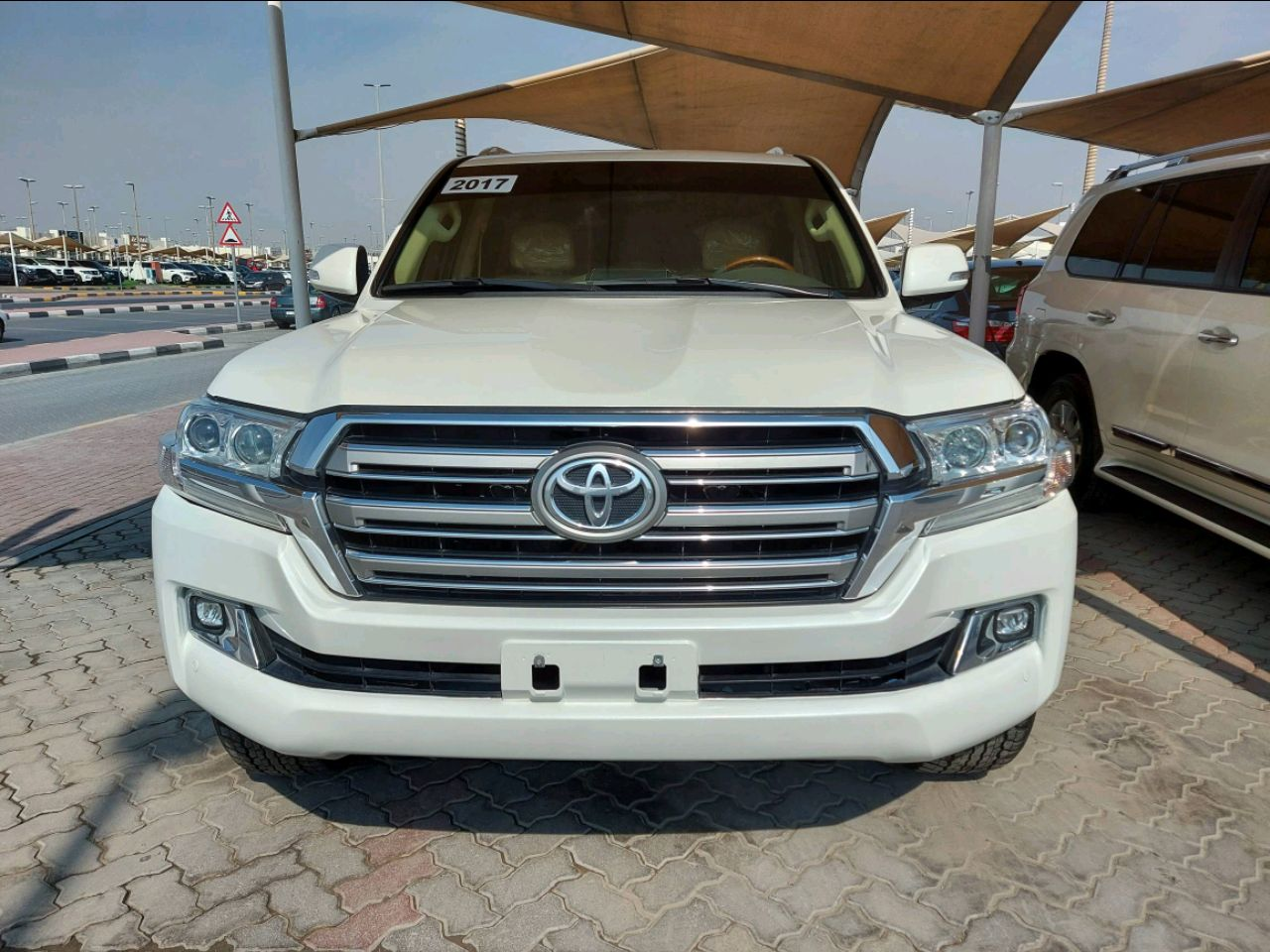 Toyota Land Cruiser - Image 4