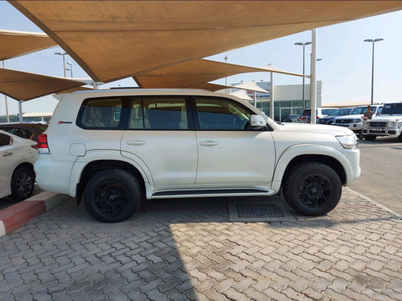 Toyota Land Cruiser - Image 5