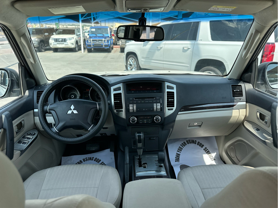 Mitsubishi Pajero - Image 5