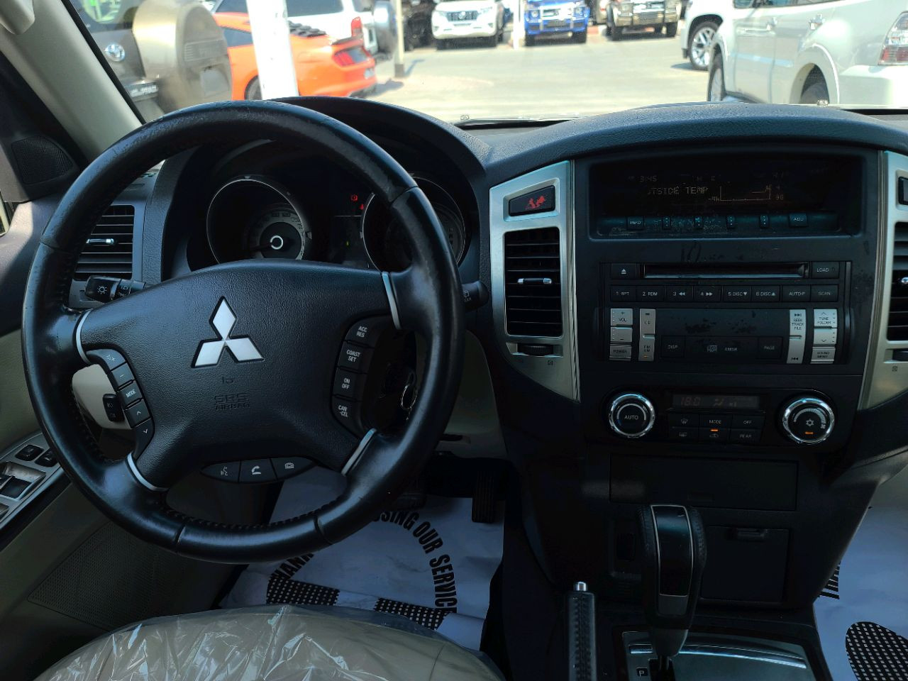 Mitsubishi Pajero - Image 7