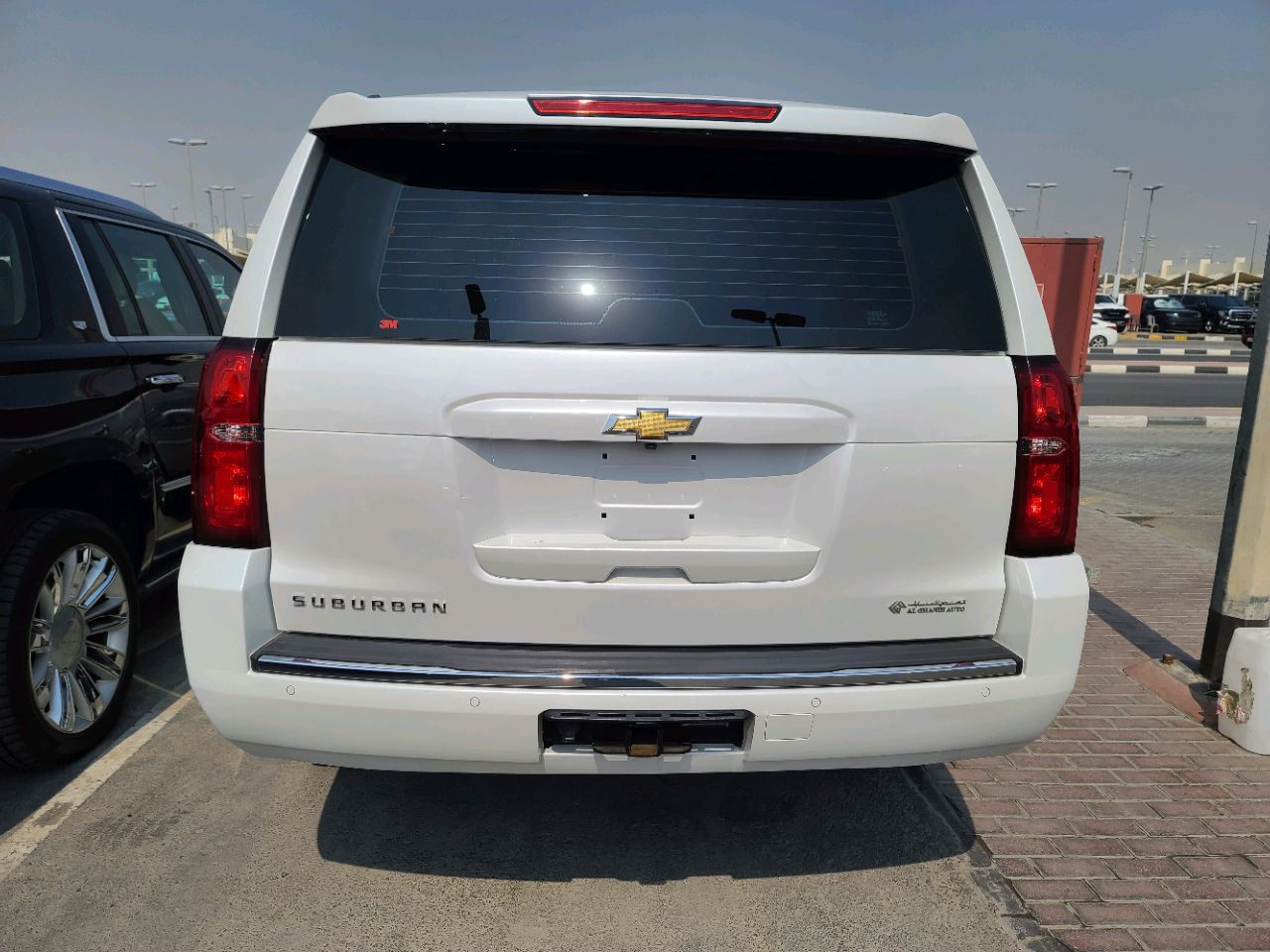 Chevrolet Suburban - Image 9