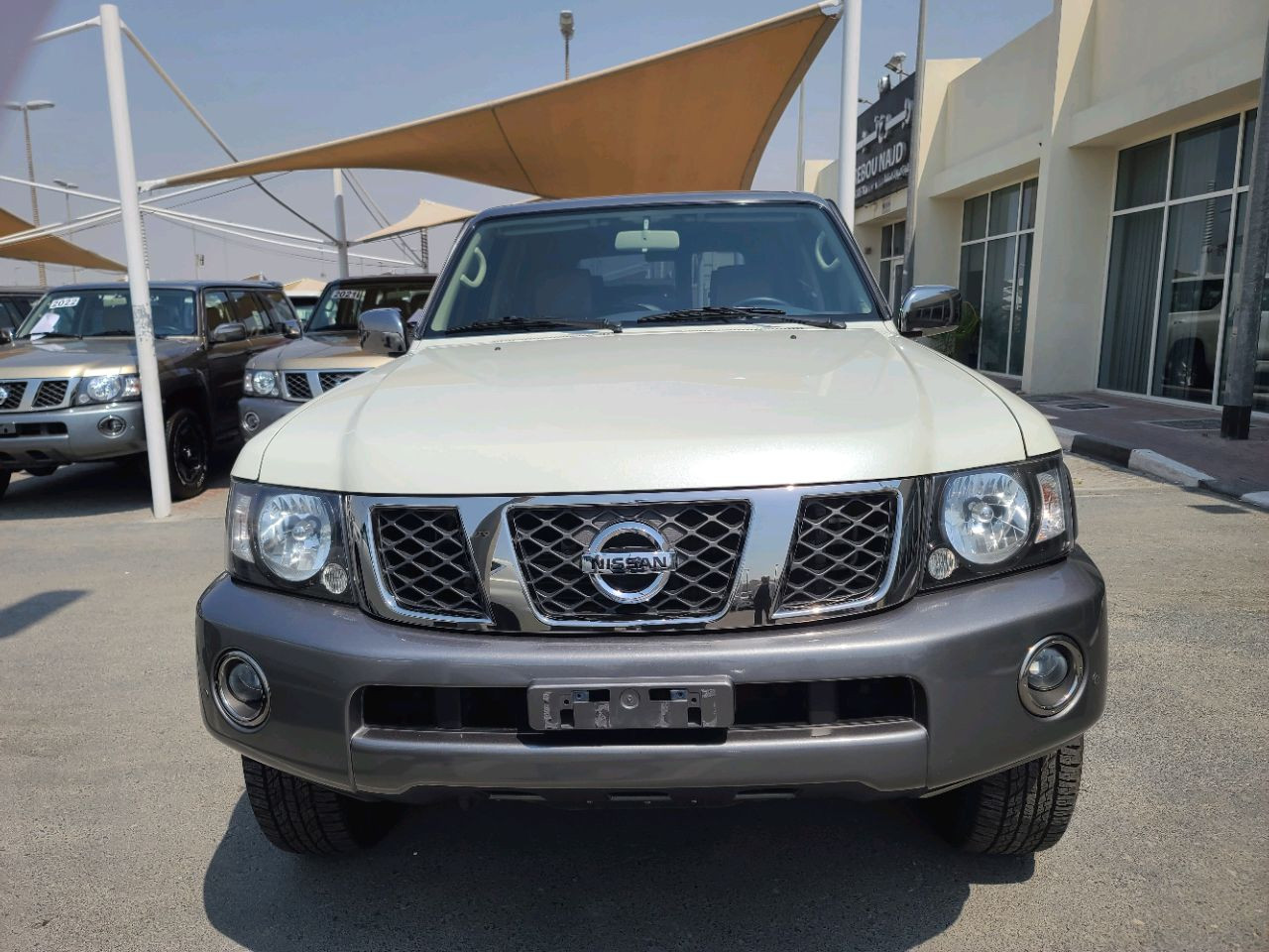Nissan Super safari - Image 4