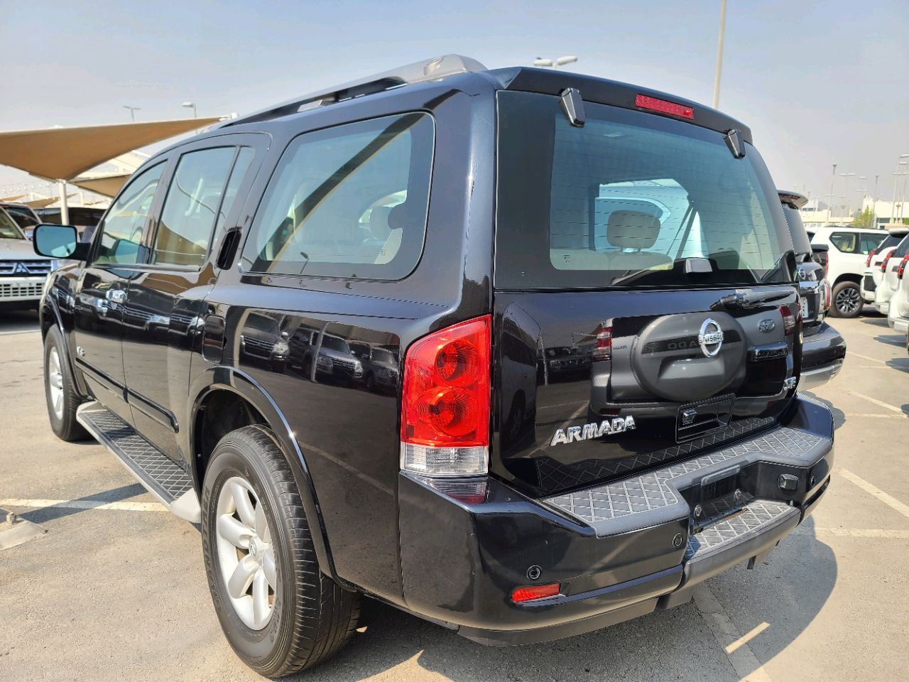 Nissan Armada - Image 4