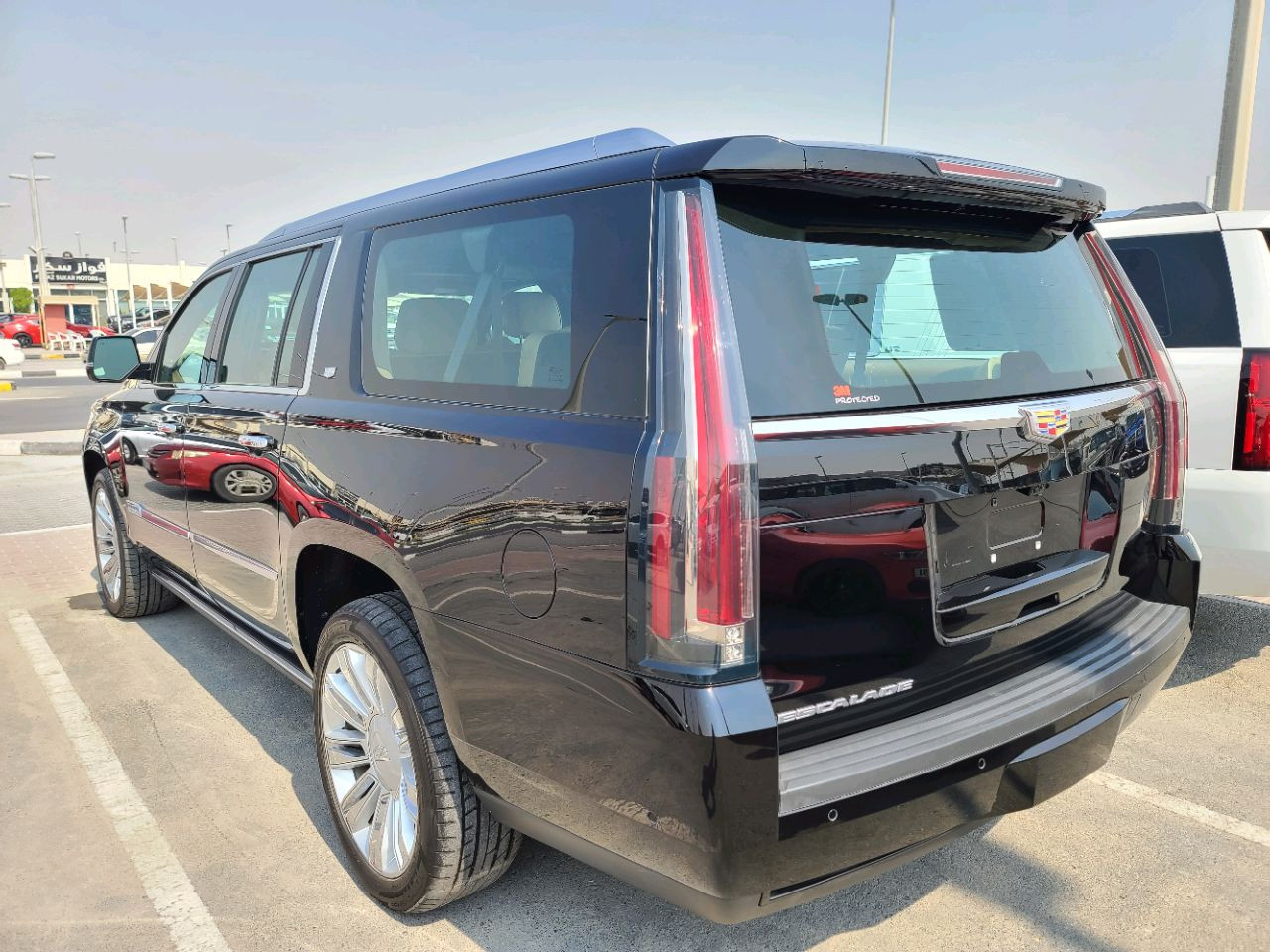 Cadillac Escalade - Image 5