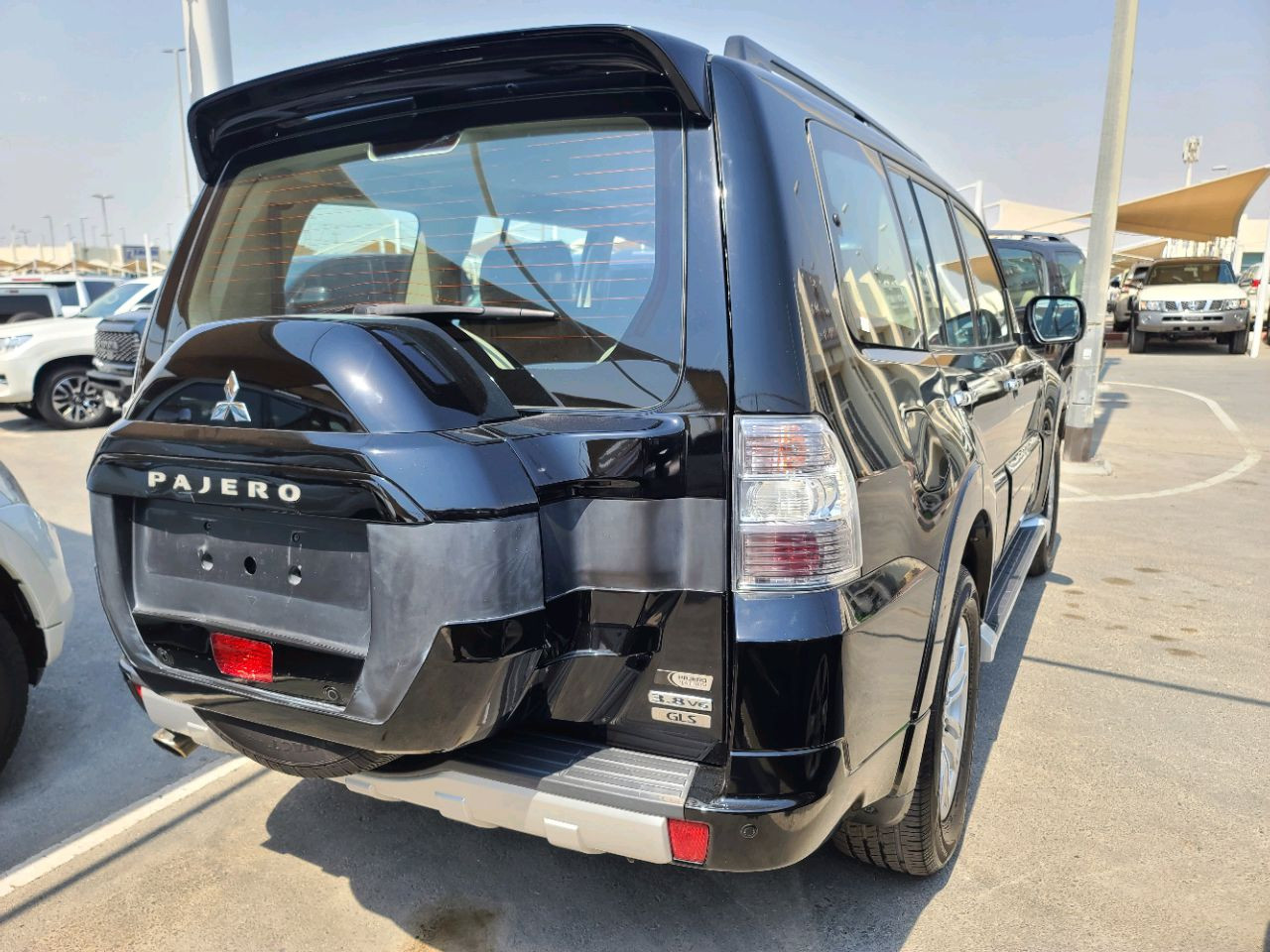 Mitsubishi Pajero - Image 5