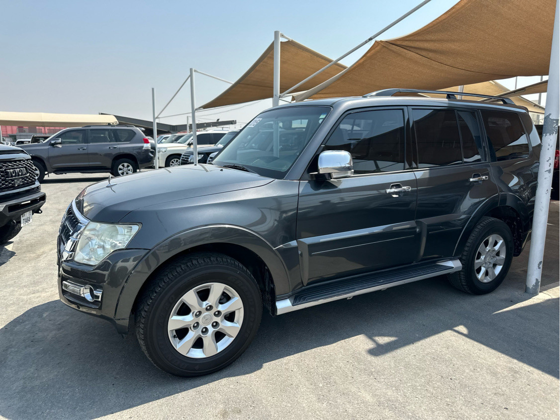 Mitsubishi Pajero - Image 4